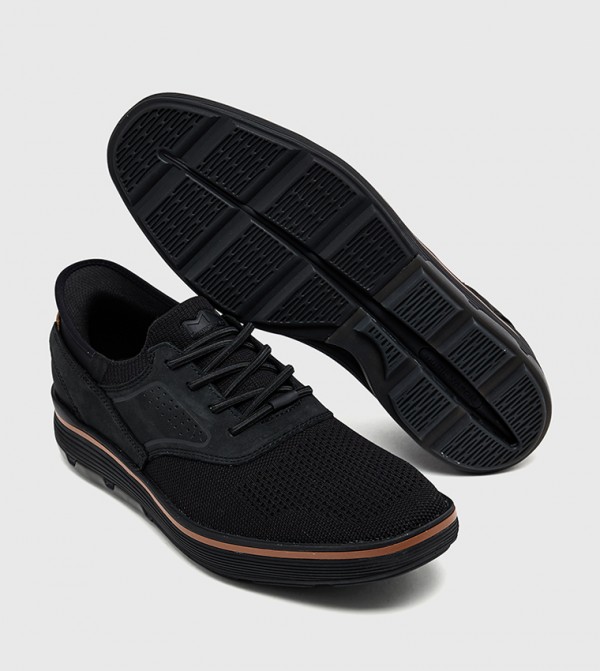 Skechers  Sneakers - Black Low Top