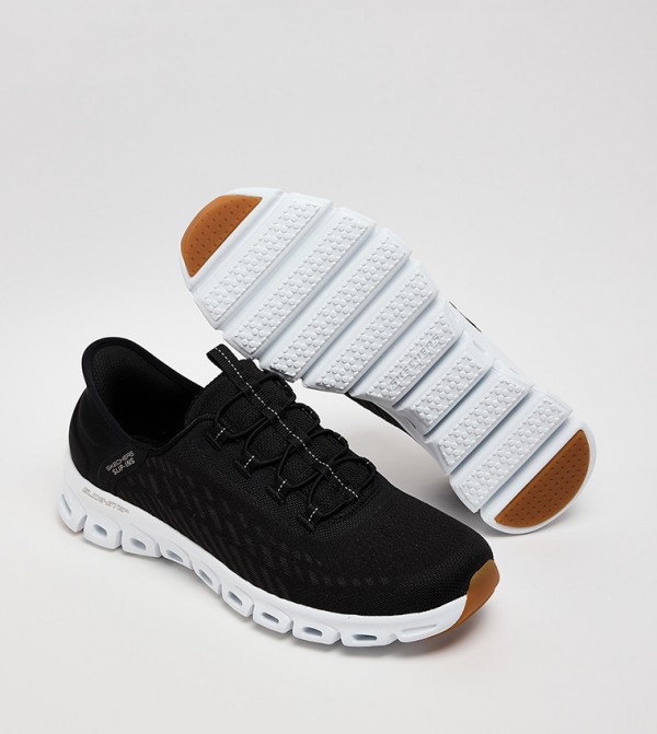 Skechers  Sneakers - Black Low Top