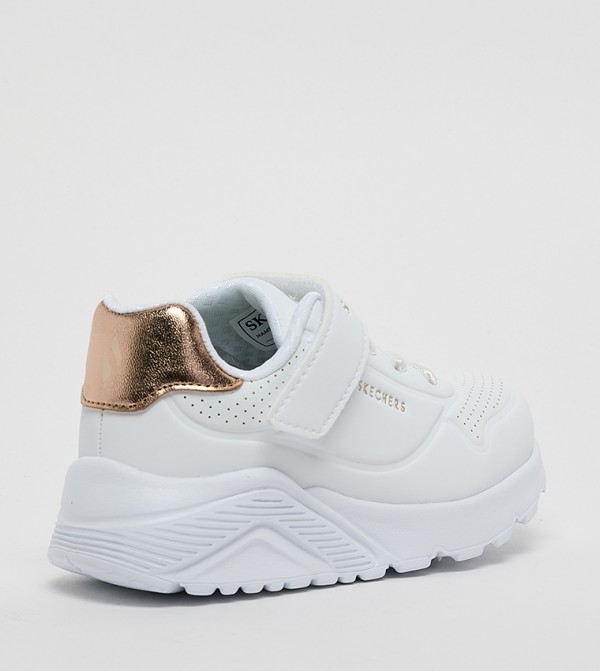 Skechers Sneakers - Black Low Top