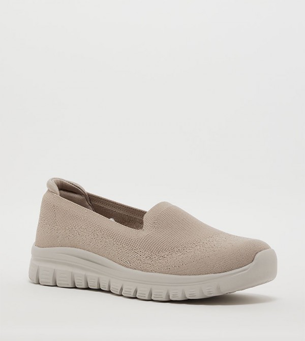 Skechers Skechers - Beige Casual Slip-ons
