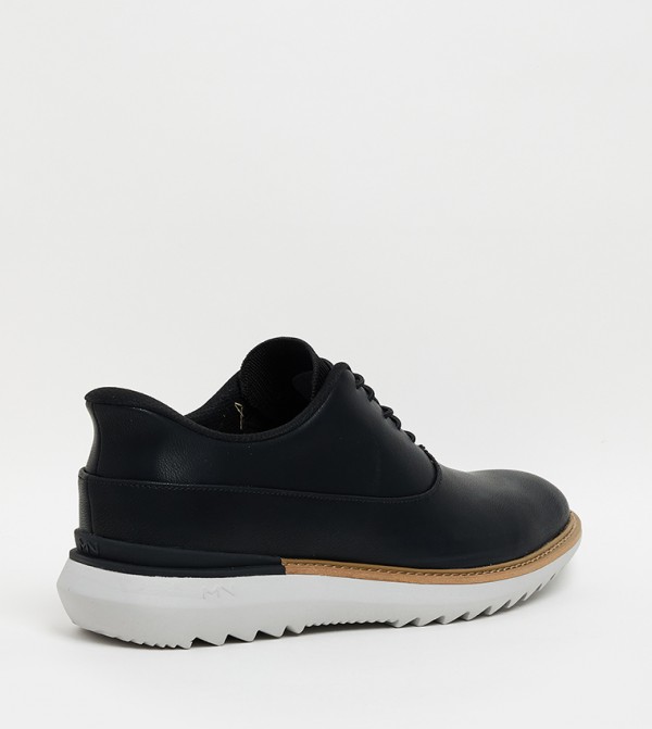 Skechers Skechers - Black Casual Slip-ons