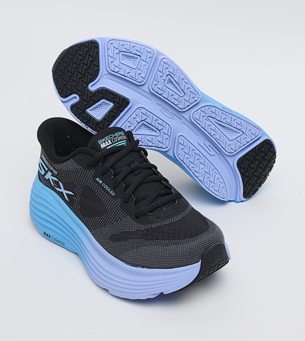 Skechers  Sneakers - Black Low Top