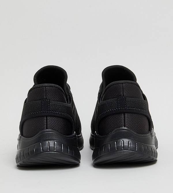 Skechers  Sneakers - Black Low Top