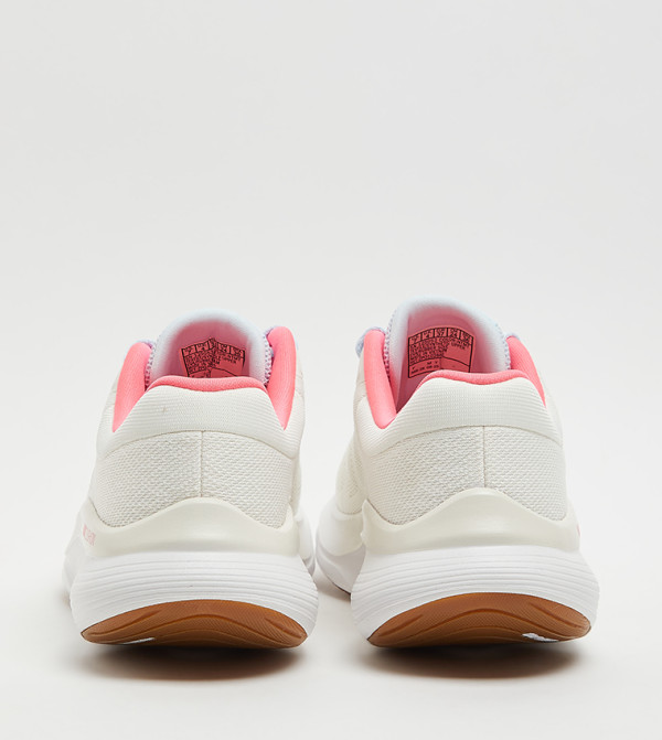 سكيتشرز  أحذية المشي - بيج أحذية المشي