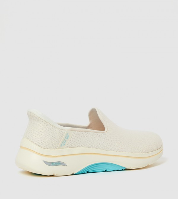 Skechers Skechers - Beige Walking Shoes