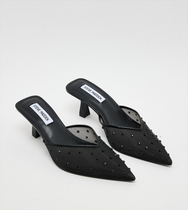 Steve Madden  - Black Pumps