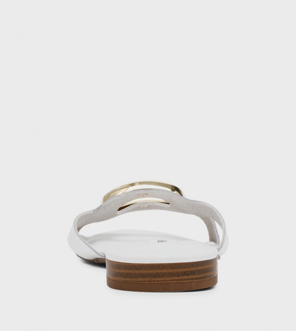 Steve Madden Steve Madden - White Flat Sandals