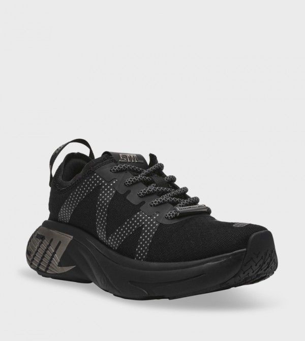 Steve Madden  Shoes - Black Low Top