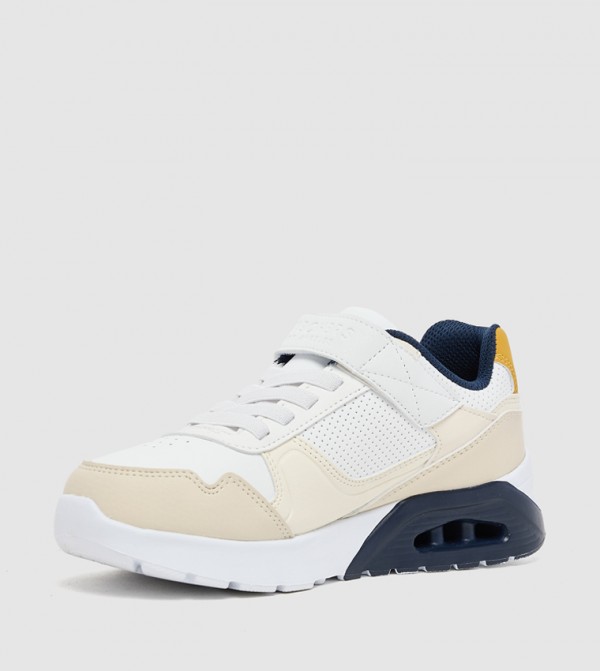 Skechers  Footwear - White Low Top