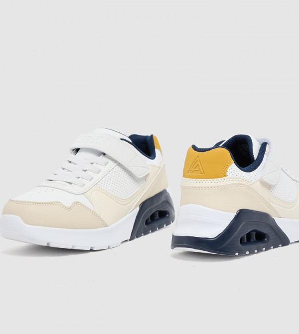 Skechers  Footwear - White Low Top