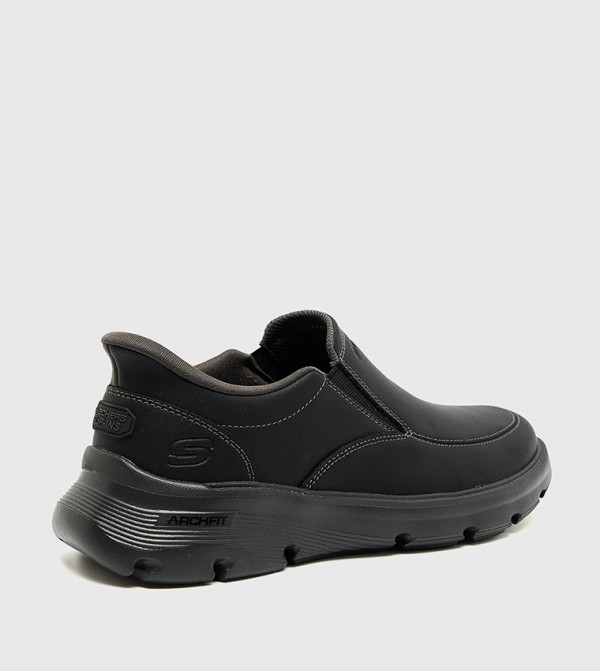 Skechers - Black undefined