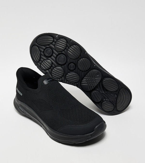 Skechers Skechers - Black Walking Shoes