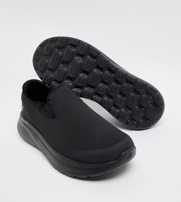 Skechers Skechers - Black Walking Shoes