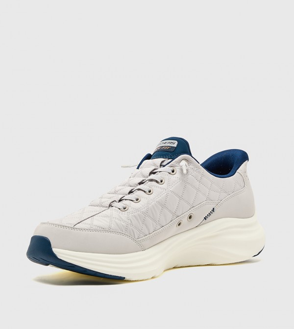 سكيتشرز  أحذية سنيكرز - بيج أحذية برقبة منخفضة