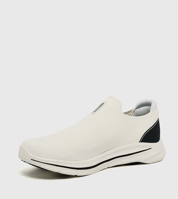 Skechers  Walking Shoes - Beige Walking Shoes