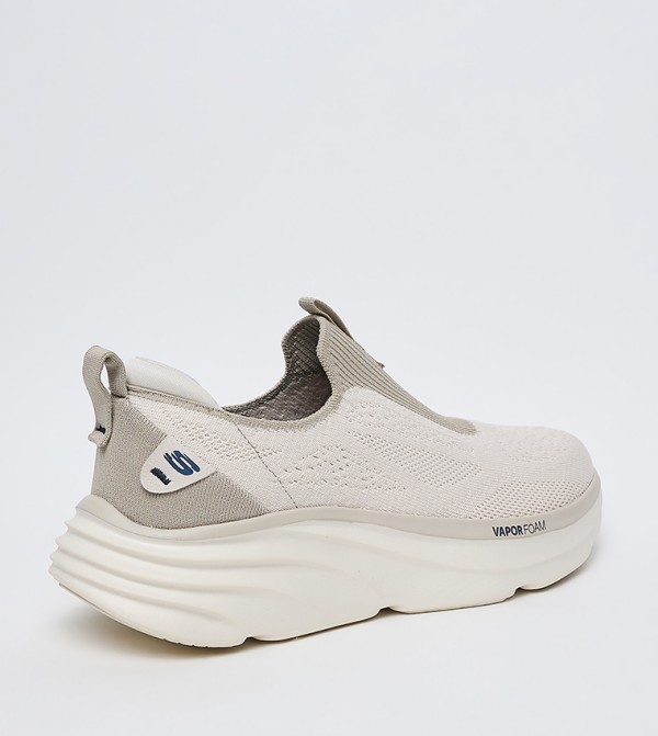 Skechers Skechers - Beige Walking Shoes