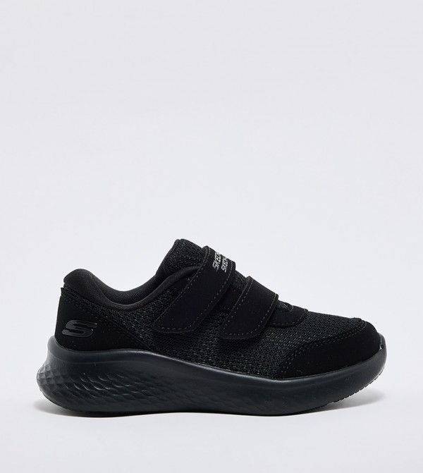 Skechers  - Black Low Top