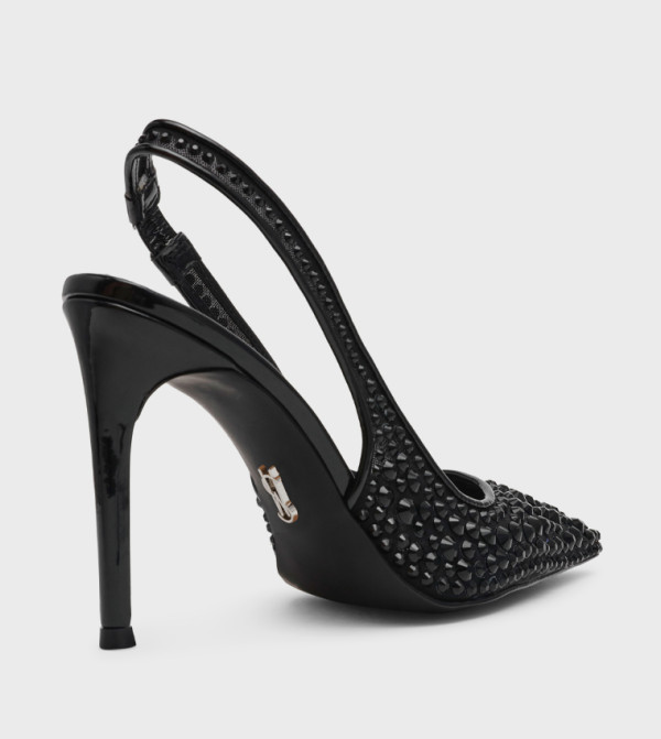 Steve Madden  - Black Pumps