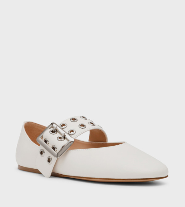 Steve Madden  Mary Janes - Beige Mary Janes