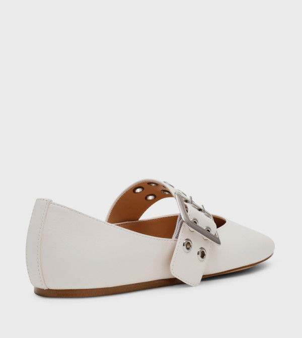 Steve Madden  Mary Janes - Beige Mary Janes