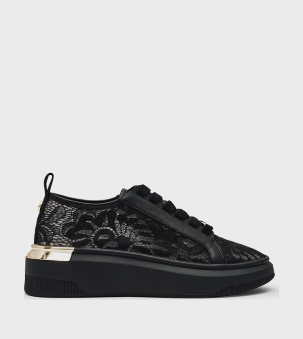 Steve Madden Steve Madden - Black Low Top