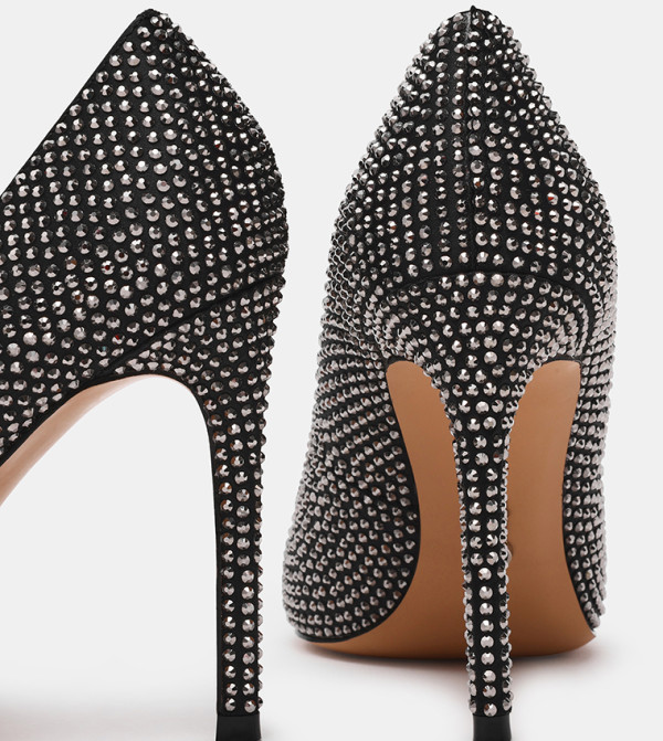 Steve Madden  Shoes - Black Pumps