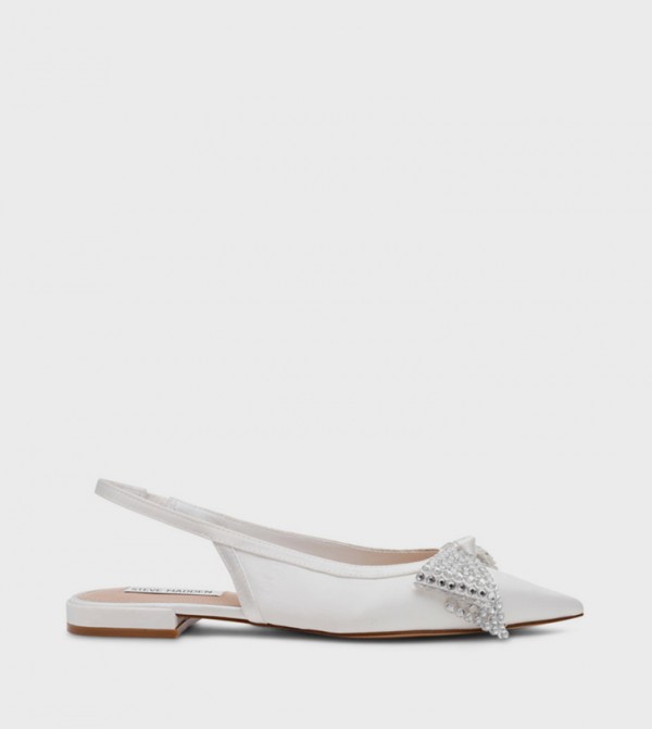 Steve Madden Steve Madden - Ivory Flat Sandals