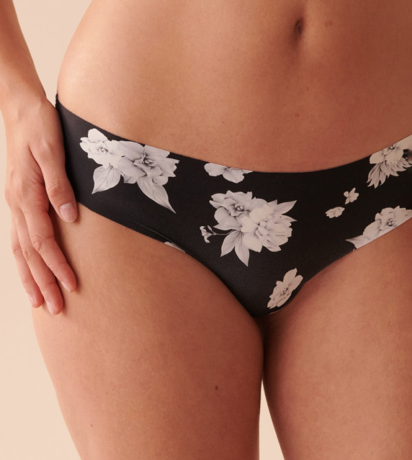 La Vie en Rose Lingerie - Black Briefs
