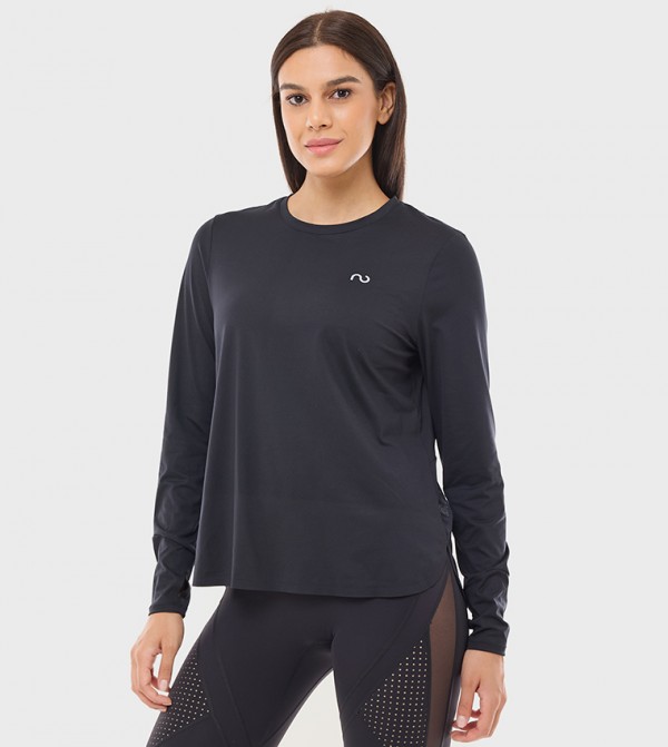 NOT ORDINARY  - Black Tops