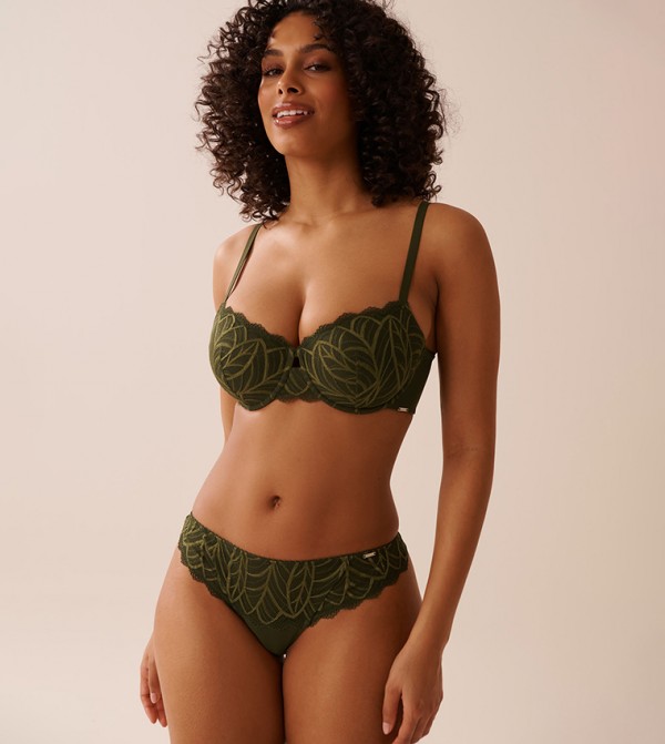 لافي ان روز لانجري - أخضر بريفز