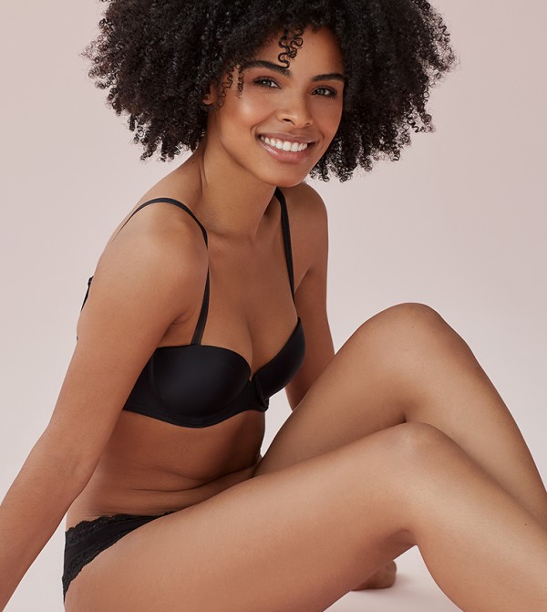 La Vie en Rose Lingerie - Black Bras