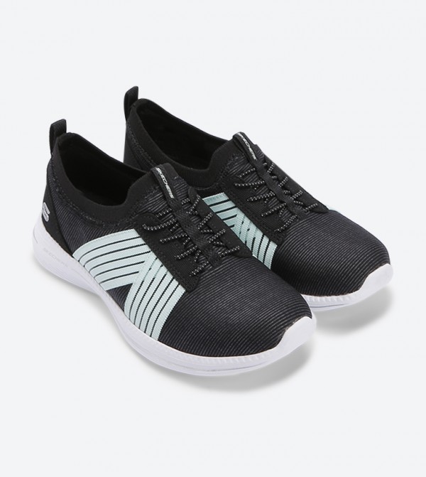 سكيتشرز حصري  - أسود Trainers