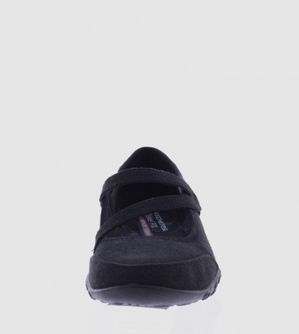 Skechers - Black Slip-ons