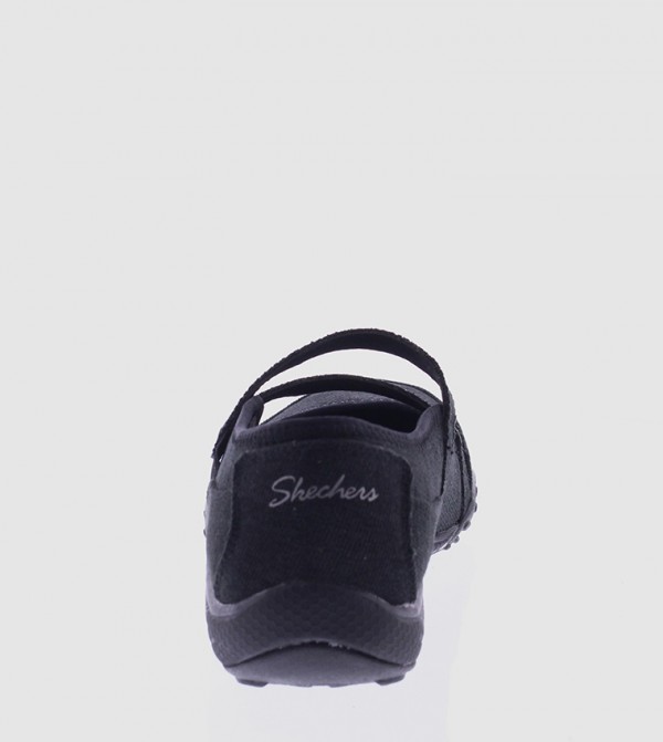 Skechers - Black Slip-ons