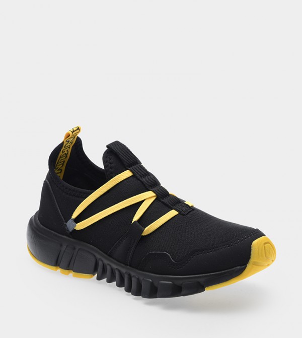 KLIN  - Black Casual Slip-On's