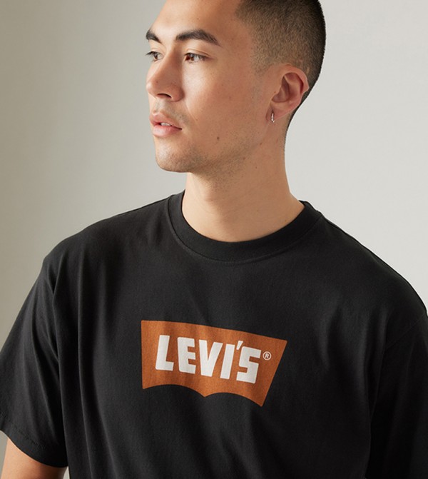 Levi's  Clothing - Black Round Neck T-Shirts