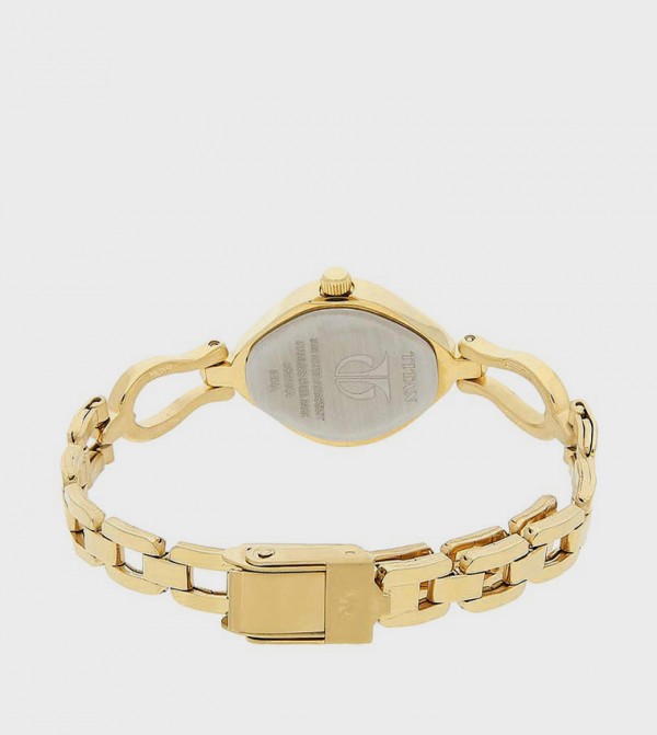 Titan  - Gold undefined
