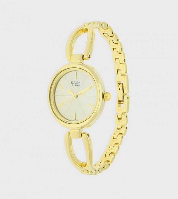 Titan  - Gold undefined