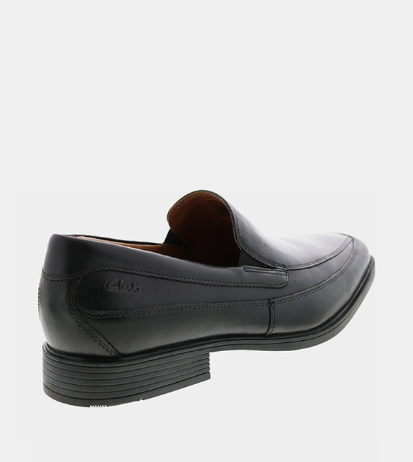 Clarks Loafers & Moccasins - Black Moccasins/Loafer