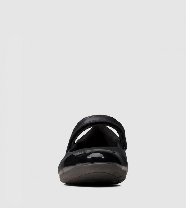 كلاركس  كلاركس  - أسود Formal Slip On