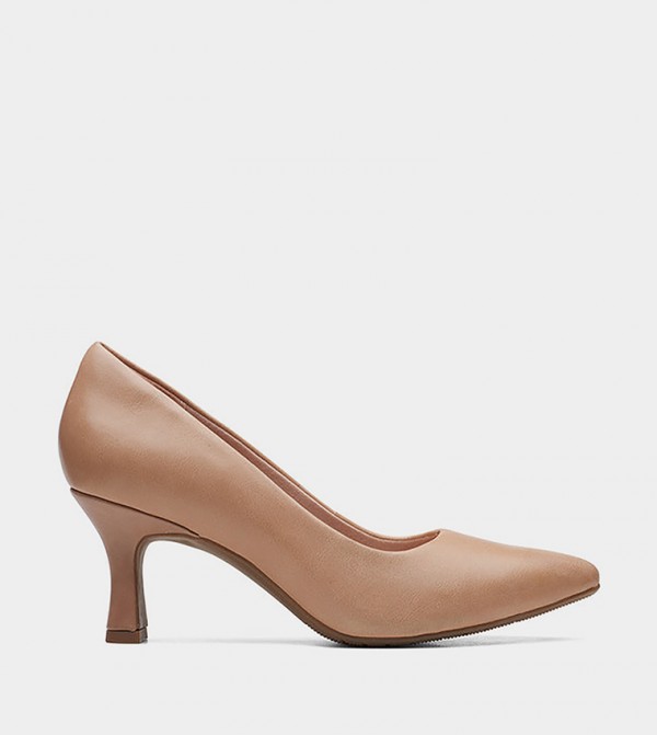 Clarks WomenFashionFootwear - Brown Pumps