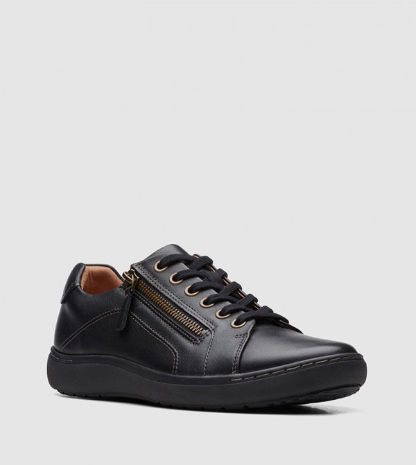 Clarks  Sneakers - Black Low Top