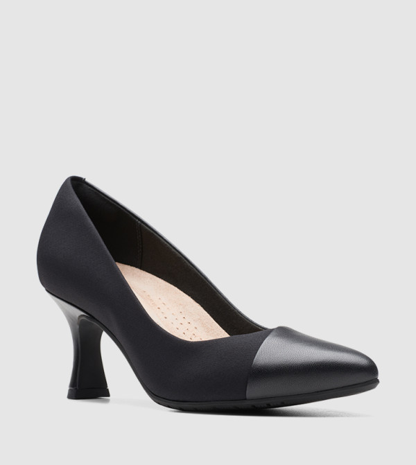 كلاركس  كلاركس  - أسود أحذية بكعب