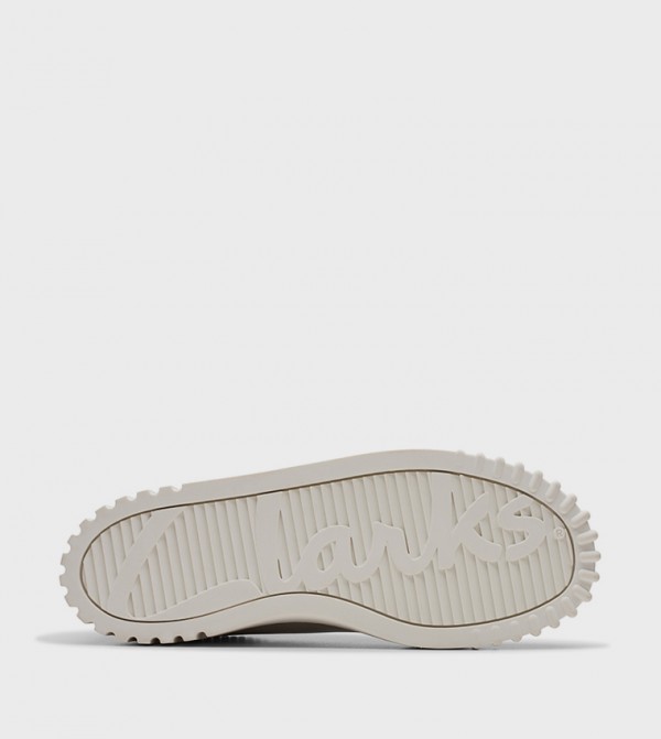 Clarks  Sneakers - Off White Low Top