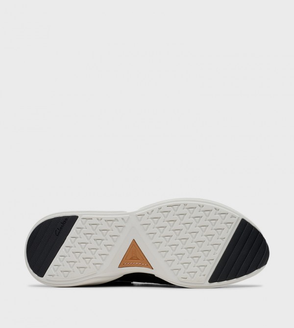 Clarks  Sneakers - Black Low Top