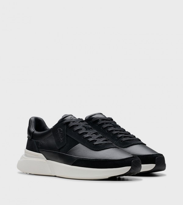 Clarks  Sneakers - Black Low Top