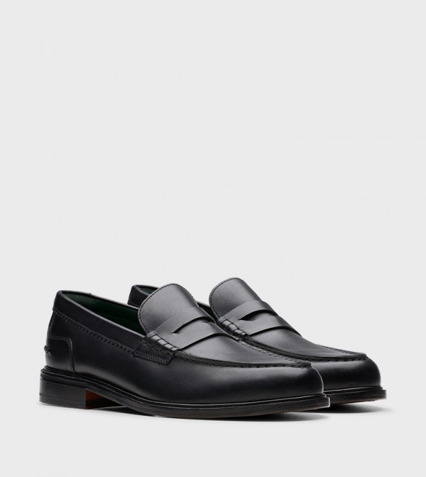 Clarks  Loafers & Moccasins - Black undefined
