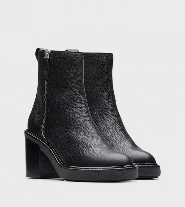 Clarks  - Black Ankle length Boots