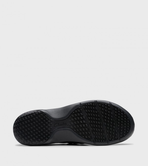 Clarks  - Brown Low Top