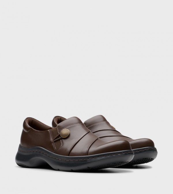 Clarks  - Brown Low Top